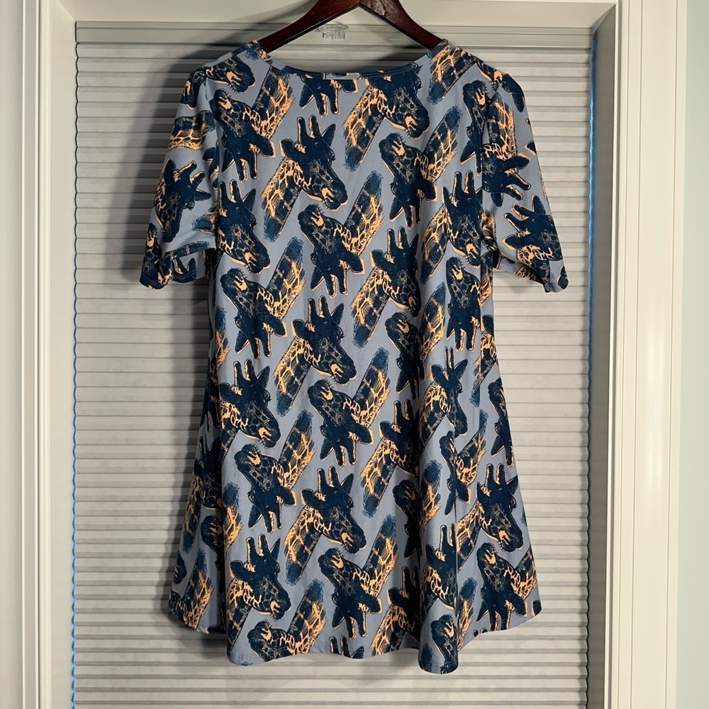Bundle of 3 beach shirts/coverups - Picture 9 of 9
